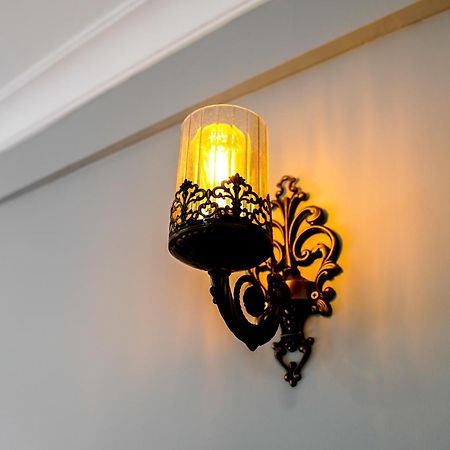 Laos Istanbul Town Hause Appartement Buitenkant foto