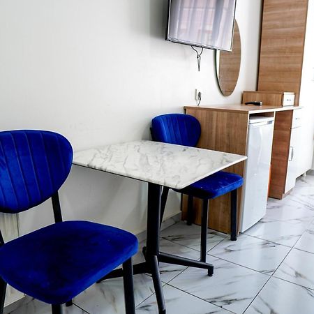 Laos Istanbul Town Hause Appartement Buitenkant foto