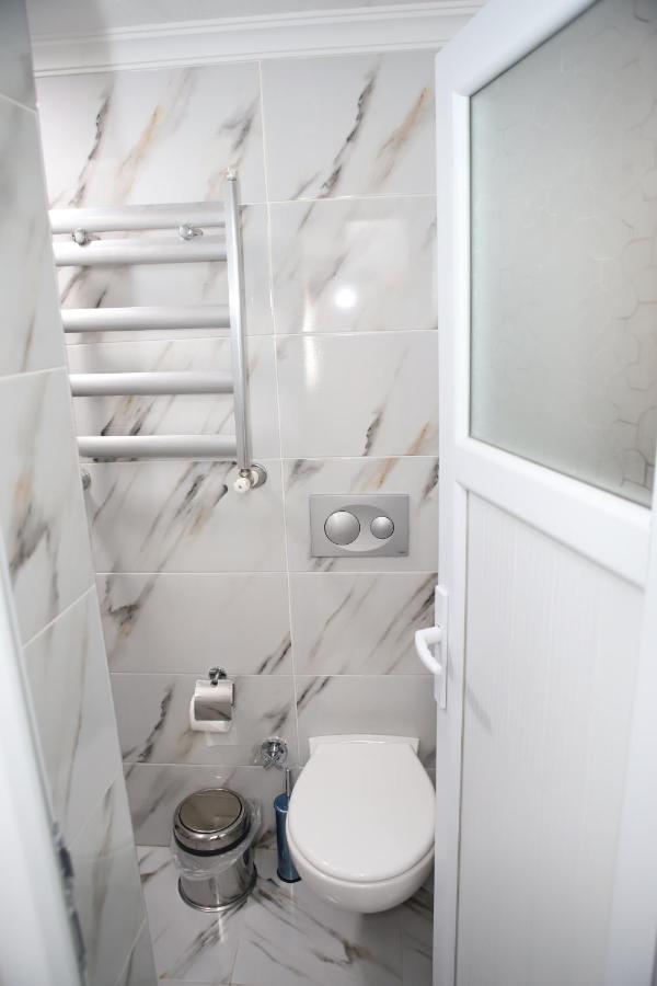 Laos Istanbul Town Hause Appartement Buitenkant foto